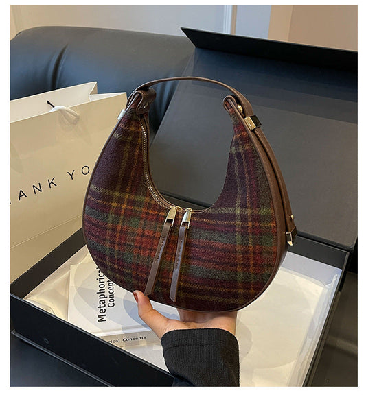 Autumn and winter niche design moon bag high-end armpit bag