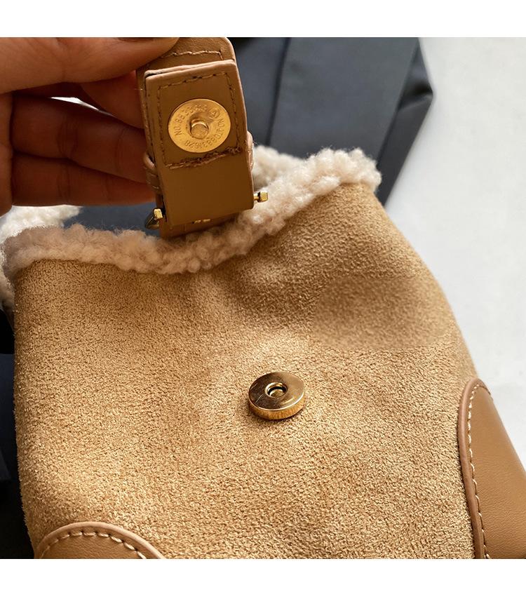 Retro plush bag versatile mini bag