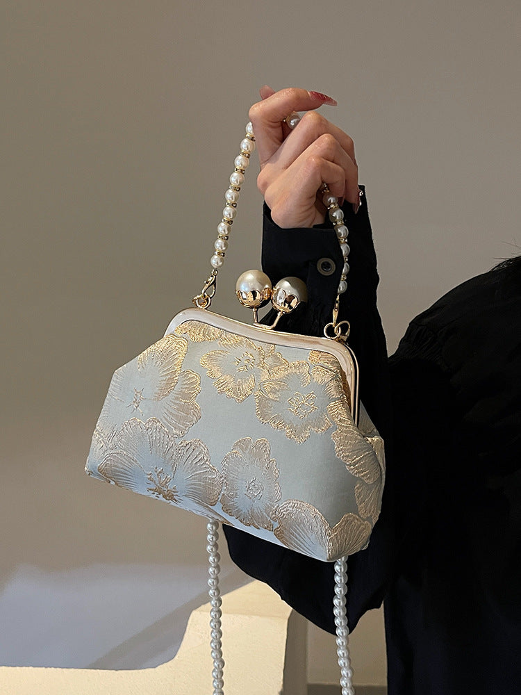 Chinese style embroidered women's bag